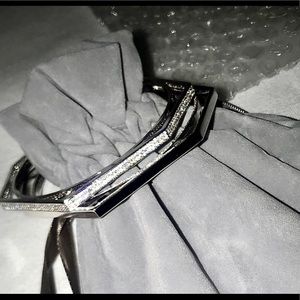 NWT VIA SAVIENE PAVE CUT-OUT BANGLE SET